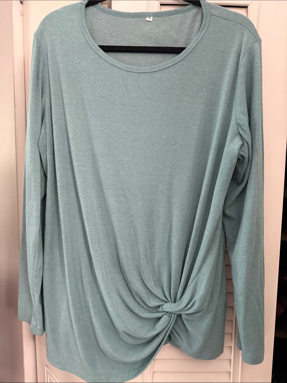 Amazon Long Sleeve Twist-Knot Tee in Light Sage